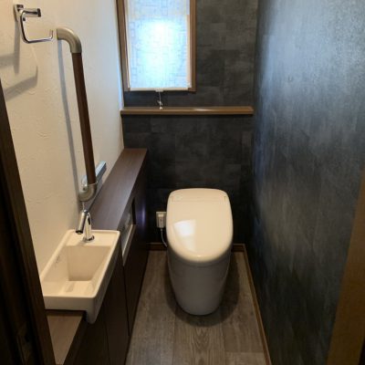 トイレの寿命？　突然故障してしまったのでタンクレストイレに交換しました。