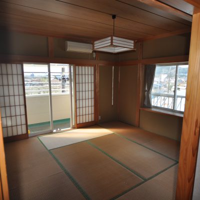和室をフローリングに変えて隣の部屋と一体化