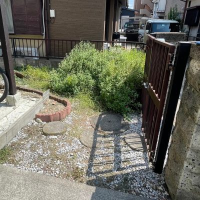 お庭の植栽伐採でお手入れのストレス解消と使いやすいスペースになりました♪