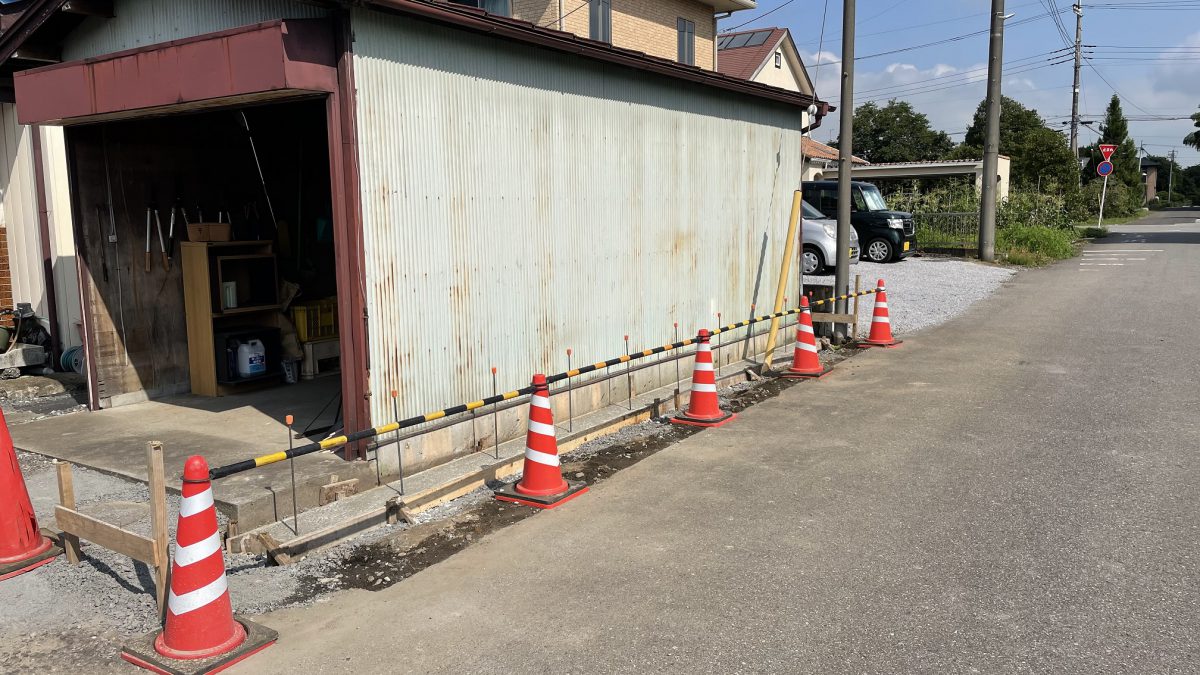 住まいる工務店「お客さまの声」：倉庫・玄関増築・外壁塗装・外構工事で雰囲気ガラッと変わりました。