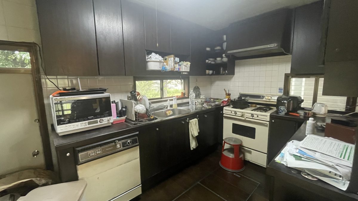 住まいる工務店「お客さまの声」：L型キッチンの動線を見直し、背面収納を撤去してスッキリ快適なキッチンへリフォーム（宇都宮市）